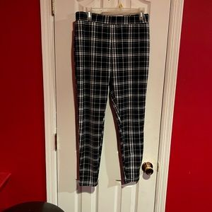 Cropped plaid pants